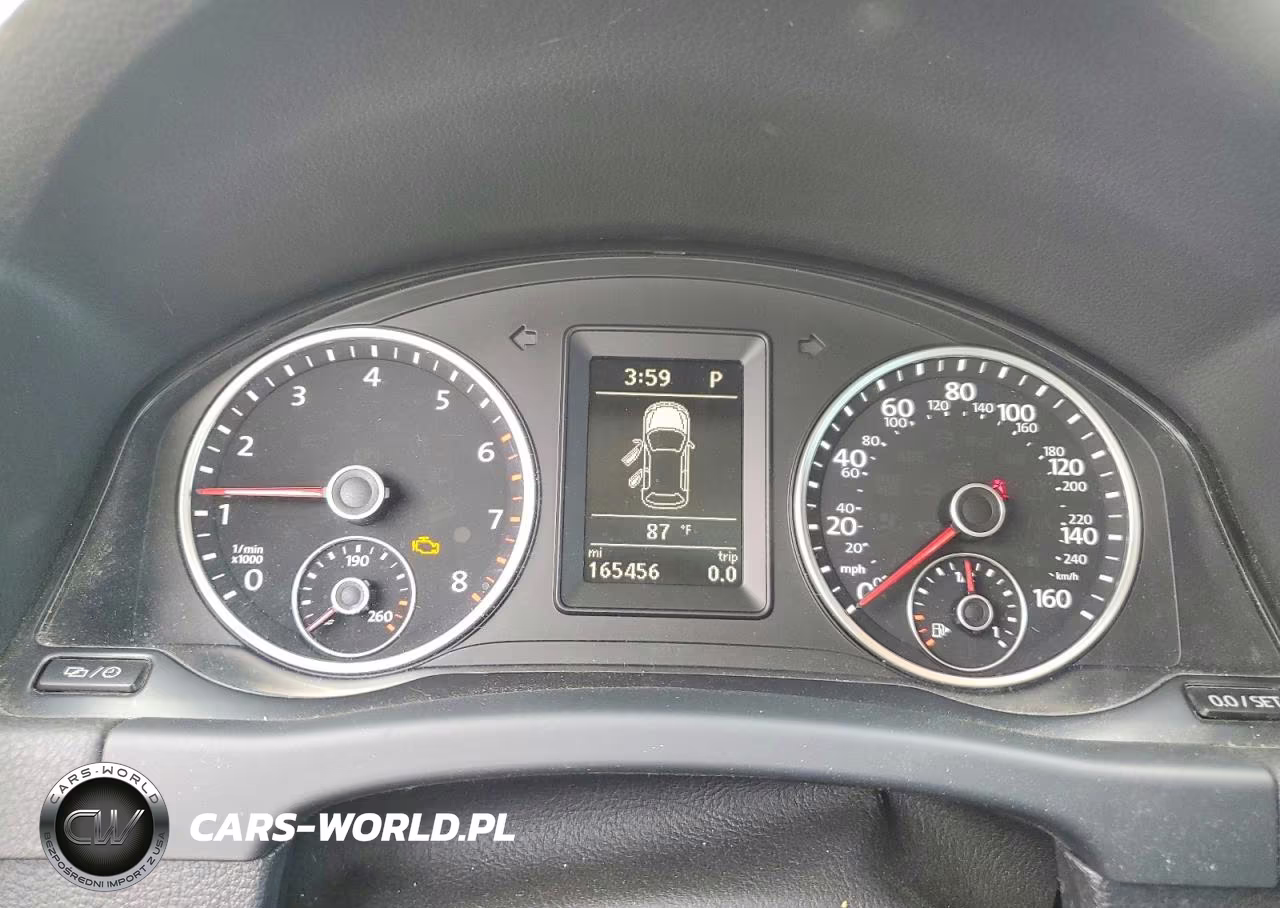 2016 Volkswagen Tiguan S VIN:WVGAV7AX3GW529133 - 9