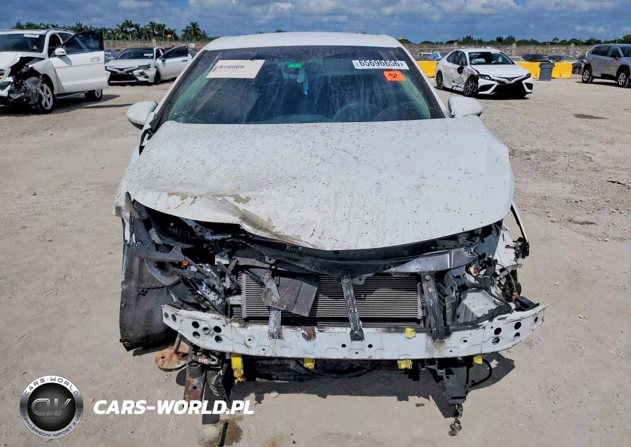 2018 Chevrolet Cruze Lt VIN:3G1BE6SM3JS605114 - 5