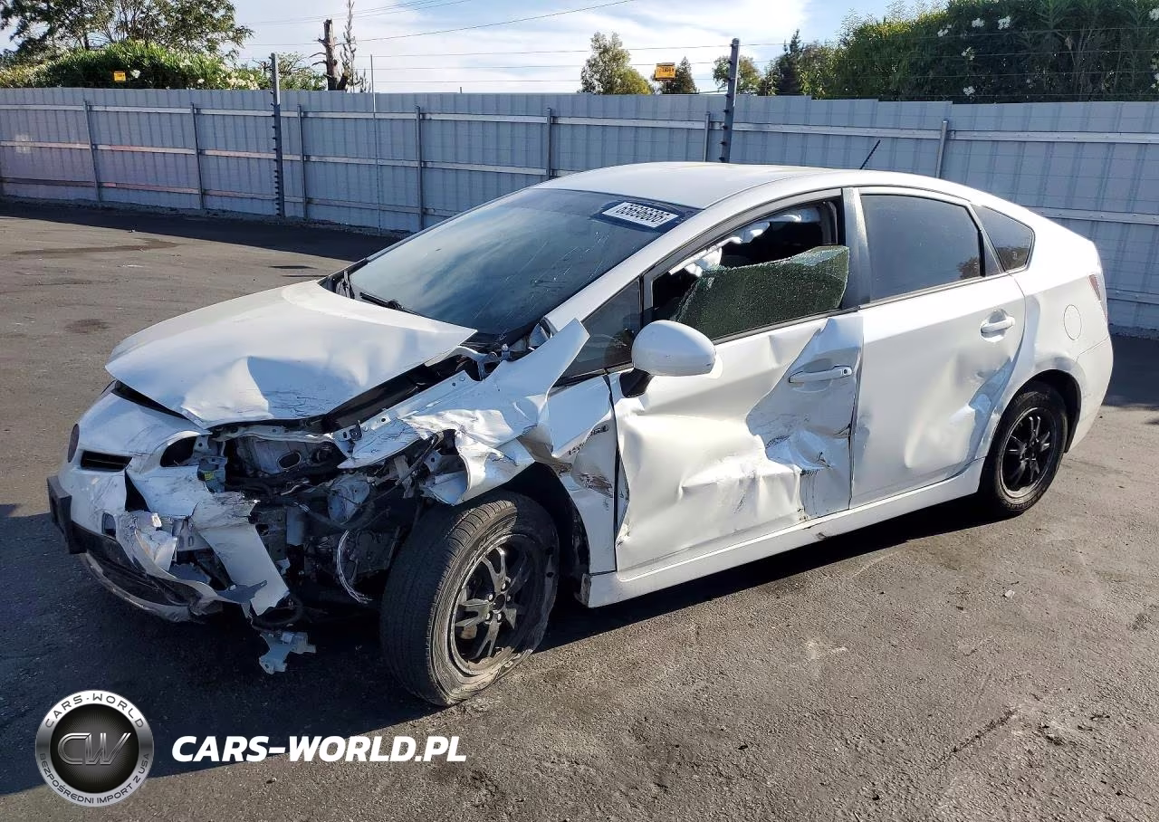 2015 Toyota Prius Two – zdjęcie 1 z 12