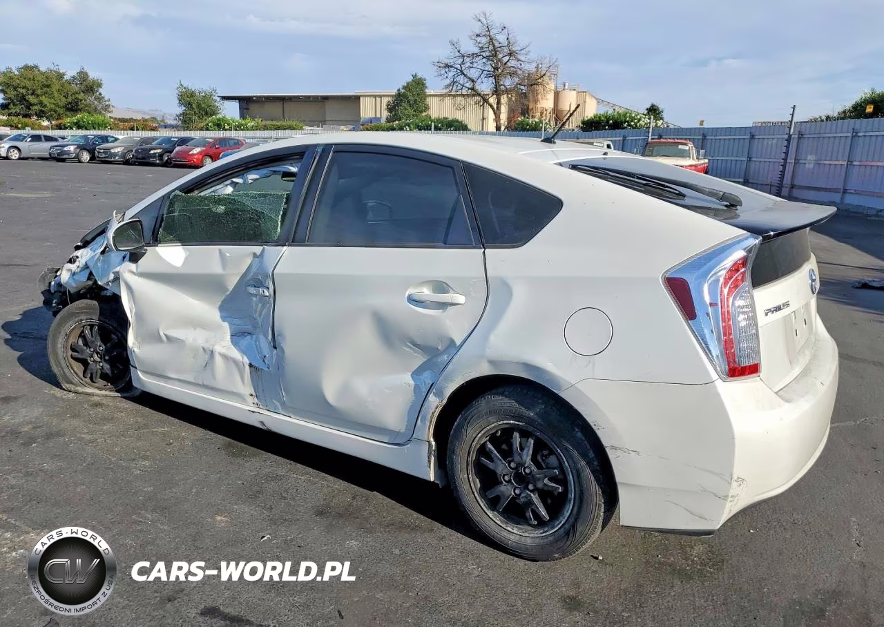 2015 Toyota Prius Two VIN:JTDKN3DU6F0456487 - 2