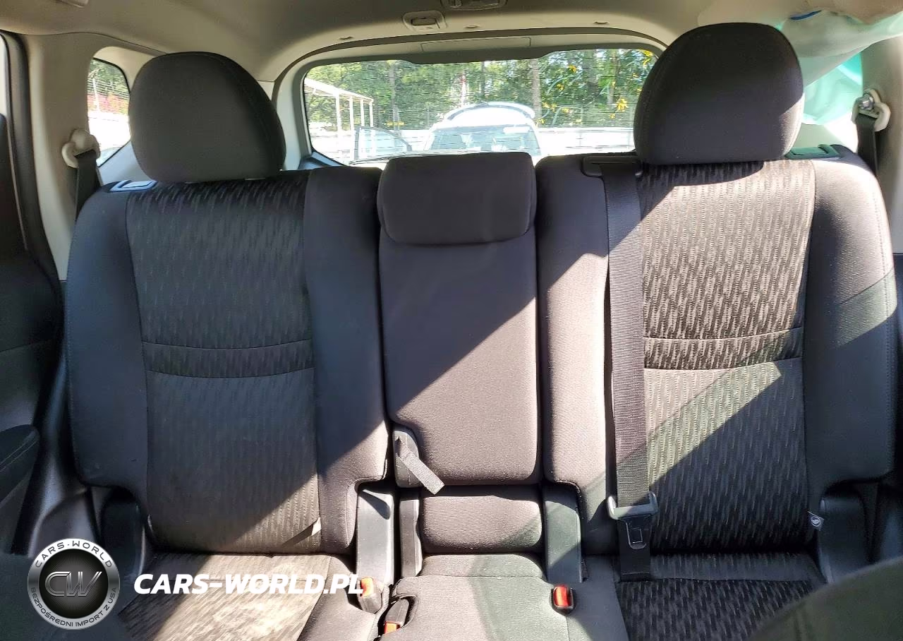 2018 Nissan Rogue S VIN:5N1AT2MV7JC791653 - 10