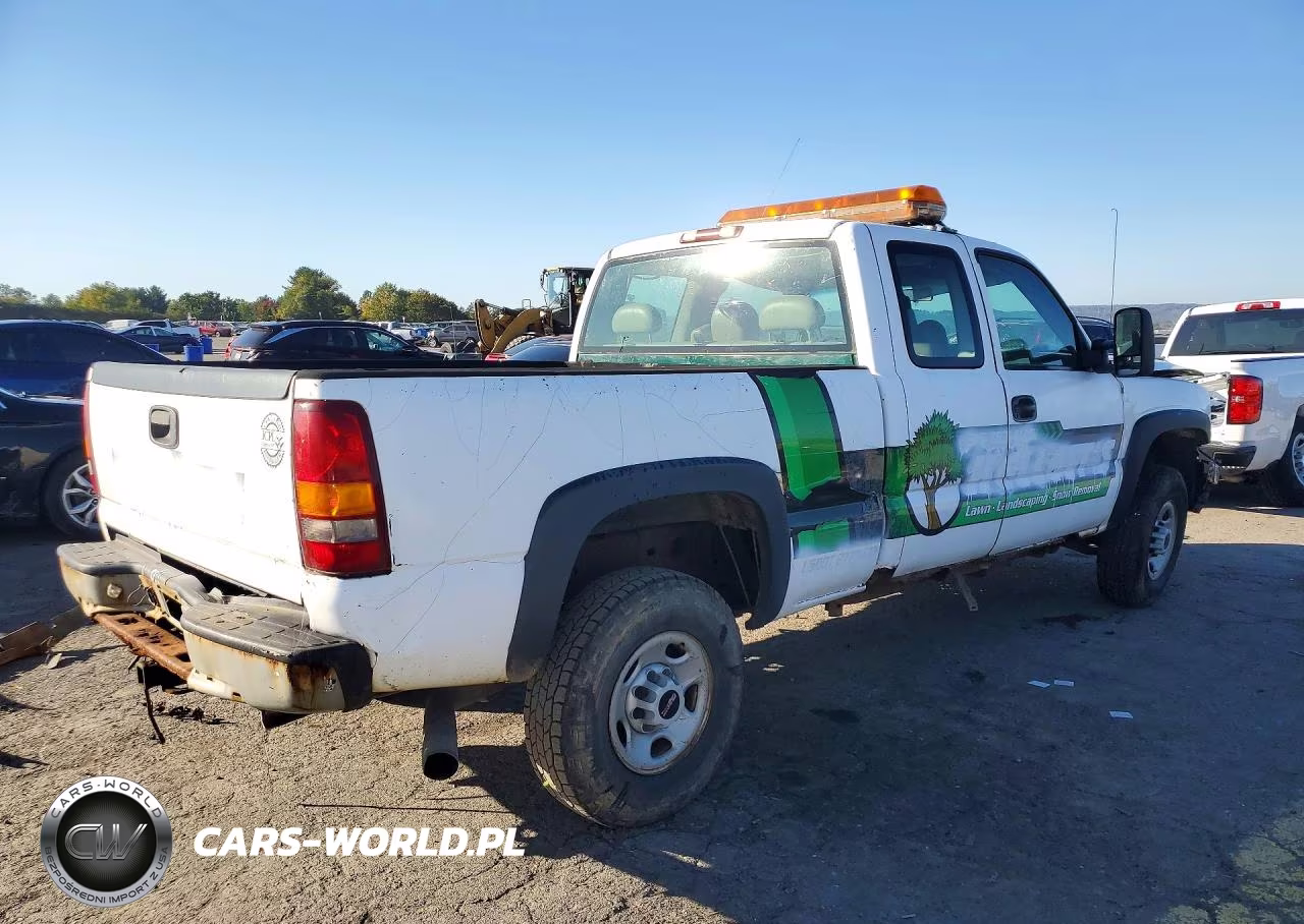 2003 GMC Sierra K2500 Heavy Duty VIN:1GTHK29153E165926 - 3