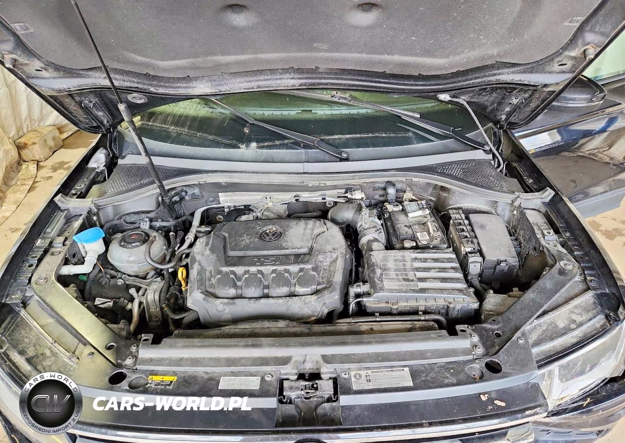 2018 Volkswagen Tiguan S VIN:3VV1B7AX0JM126328 - 12