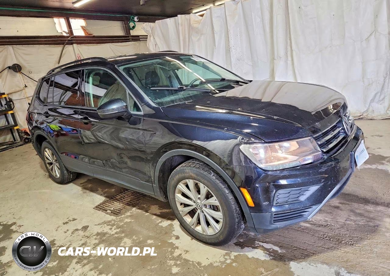 2018 Volkswagen Tiguan S VIN:3VV1B7AX0JM126328 - 4