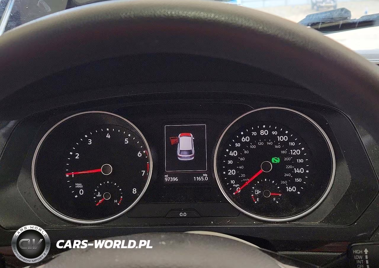 2018 Volkswagen Tiguan S VIN:3VV1B7AX0JM126328 - 9