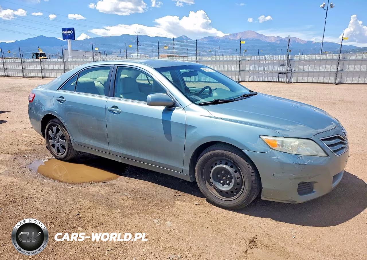 2010 Toyota Camry Le VIN:4T1BF3EKXAU540688 - 4