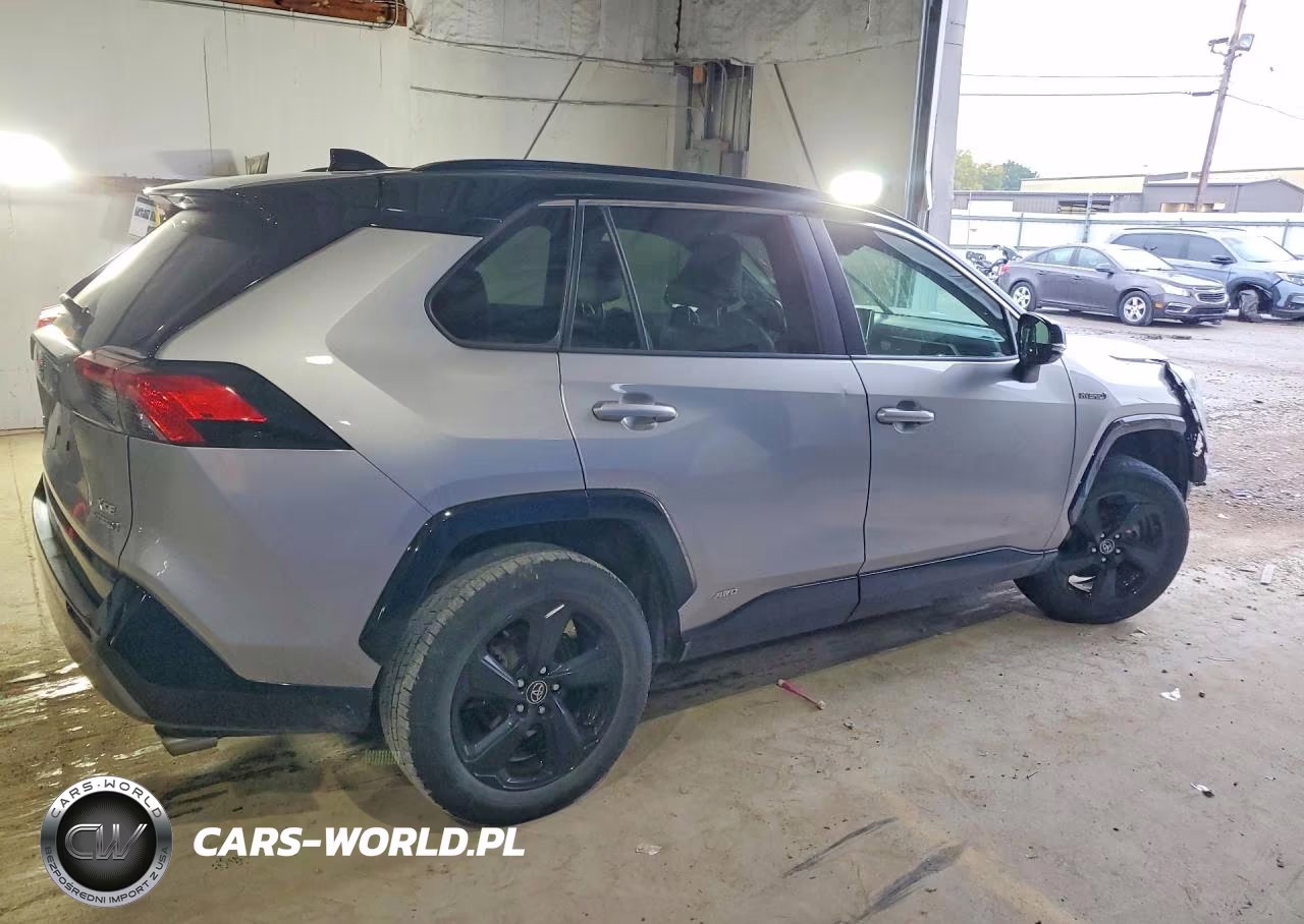 2020 Toyota Rav4 Xse VIN:4T3EWRFV6LU005392 - 3