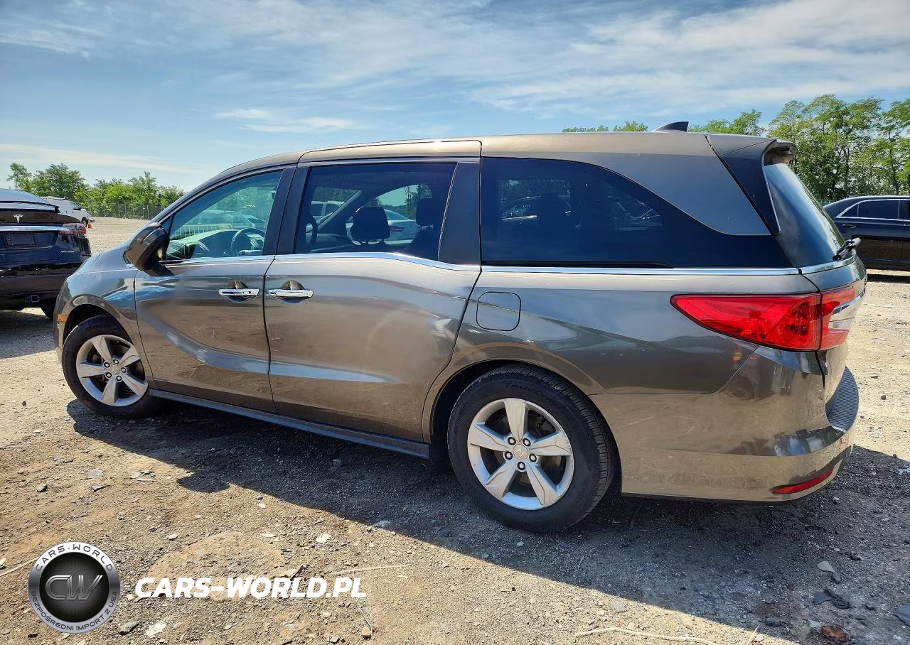 2018 Honda Odyssey Exl VIN:5FNRL6H75JB014918 - 2