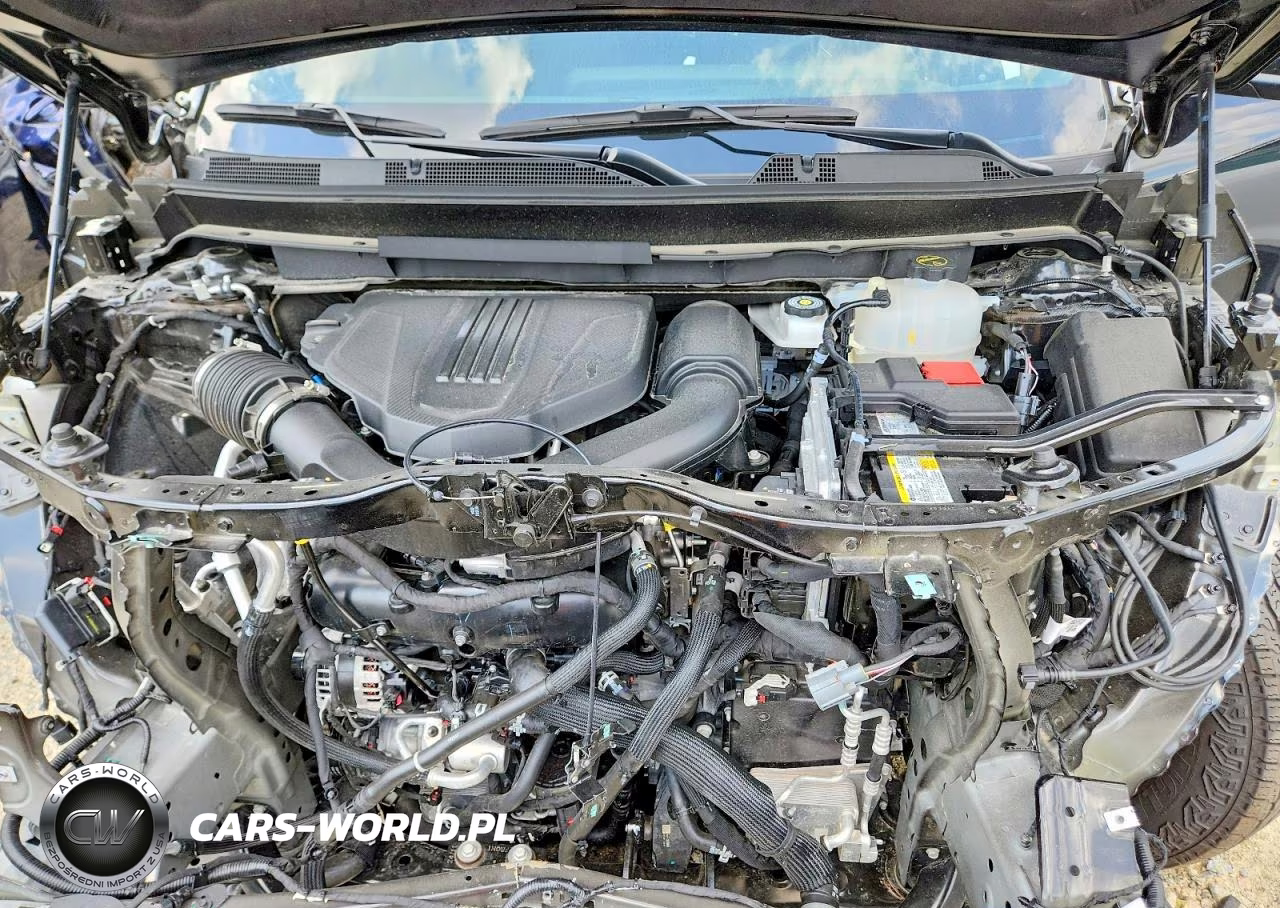 2025 Chevrolet Traverse Z71 VIN:1GNEVJRS1SJ279657 - 12