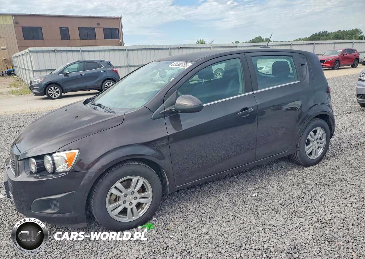 2015 Chevrolet Sonic Lt – zdjęcie 1 z 12