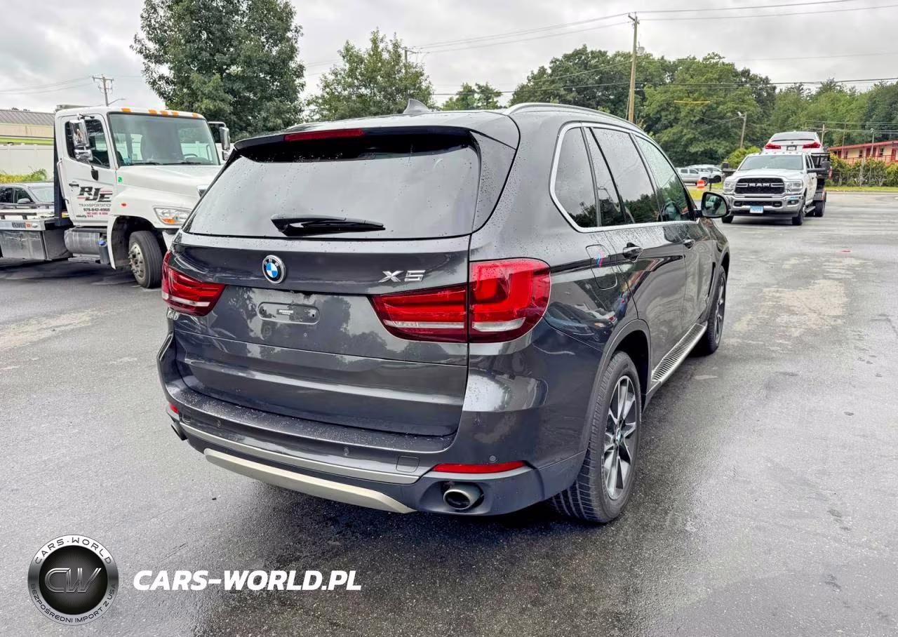 2017 BMW X5 xDrive35I VIN:5UXKR0C58H0V66990 - 3