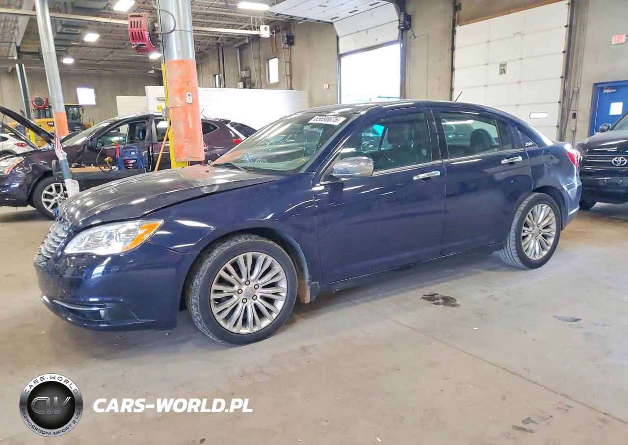 2013 Chrysler 200 Limited – zdjęcie 1 z 12