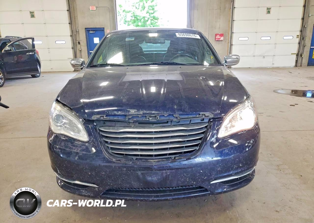 2013 Chrysler 200 Limited VIN:1C3CCBCG9DN654954 - 5