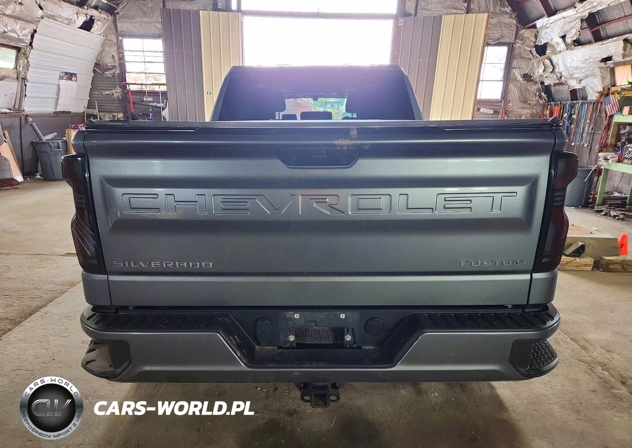2020 Chevrolet Silverado K1500 Custom VIN:1GCRYBEH5LZ332235 - 6