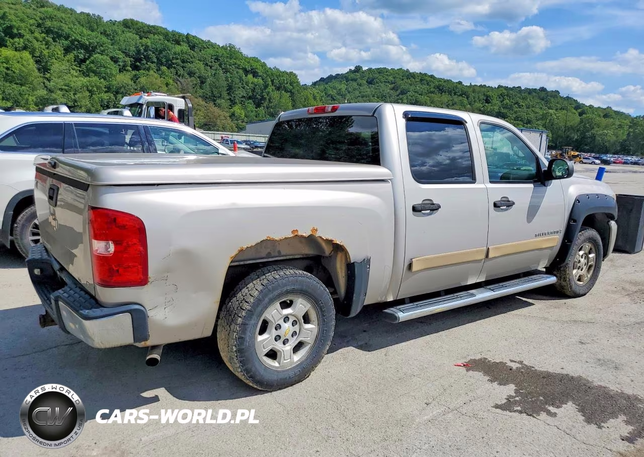 2007 Chevrolet Silverado C1500 Crew Cab VIN:2GCEC13J071530328 - 3