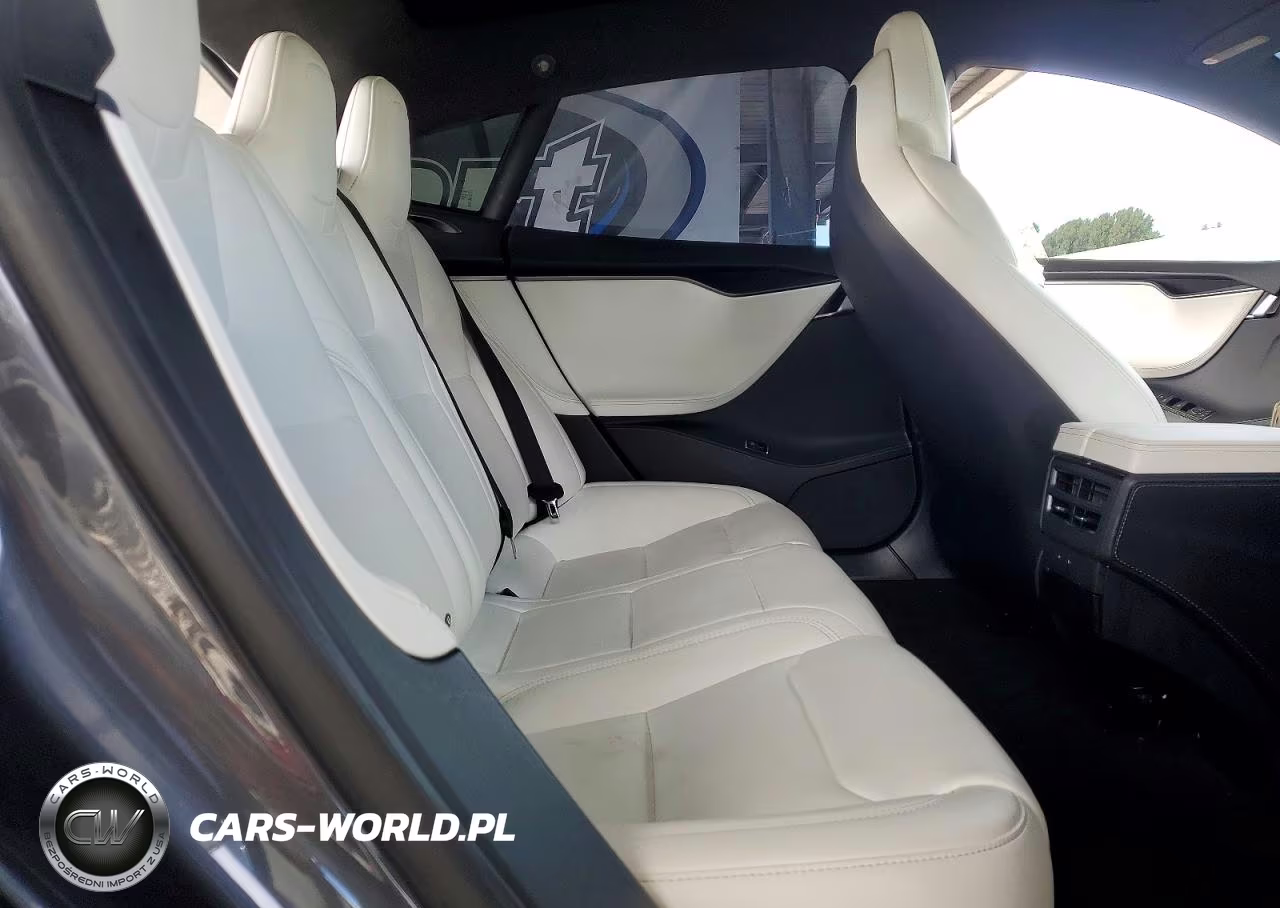 2018 Tesla Model S VIN:5YJSA1E26JF270407 - 10