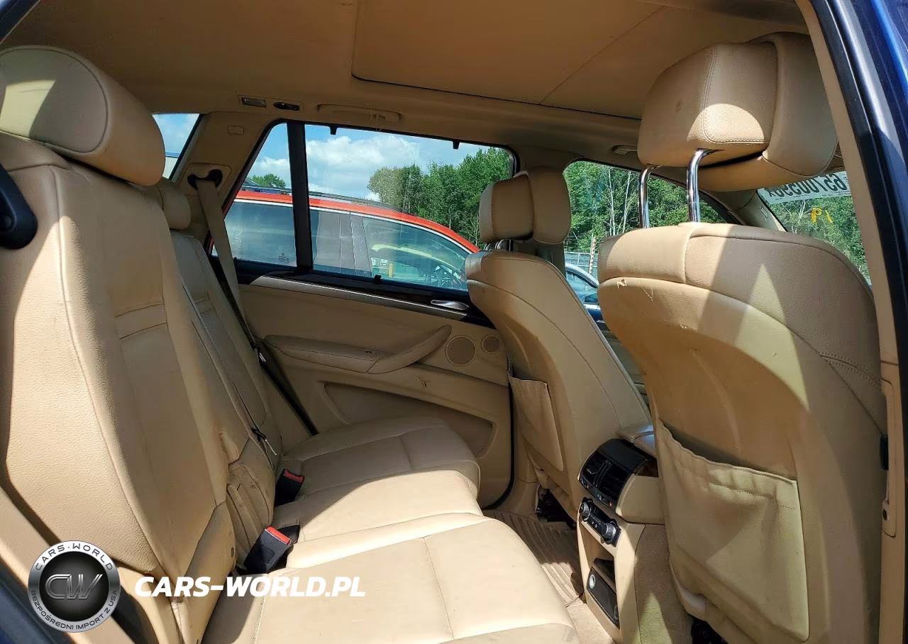 2012 BMW X5 xDrive35D VIN:5UXZW0C58CL670085 - 11