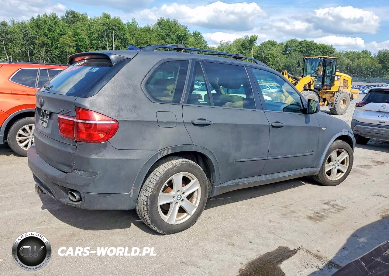 2012 BMW X5 xDrive35D VIN:5UXZW0C58CL670085 - 3