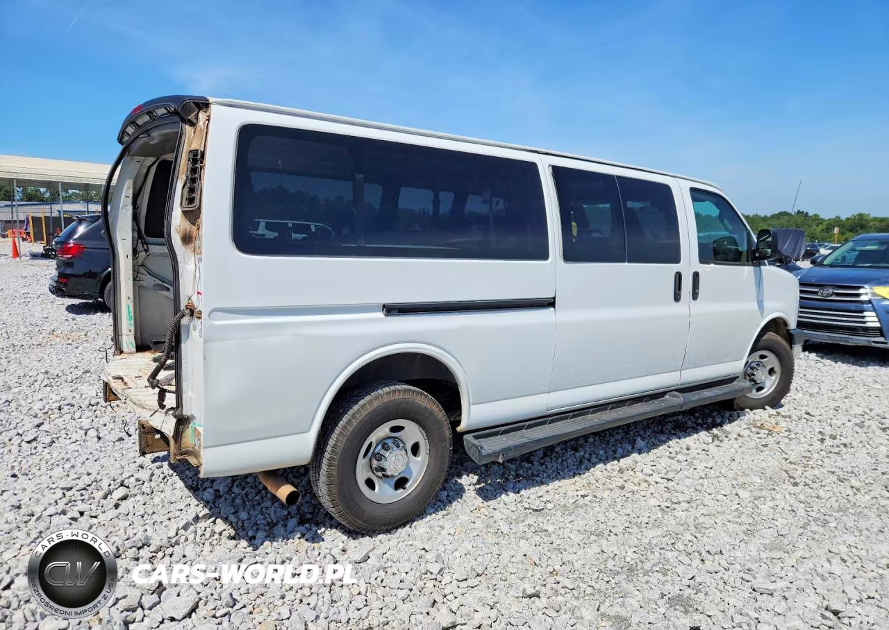 2019 Chevrolet Express G3500 Lt VIN:1GAZGPFG0K1172678 - 3