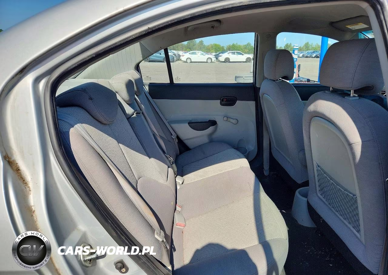 2009 Hyundai Accent Gls VIN:KMHCN46C99U373241 - 10