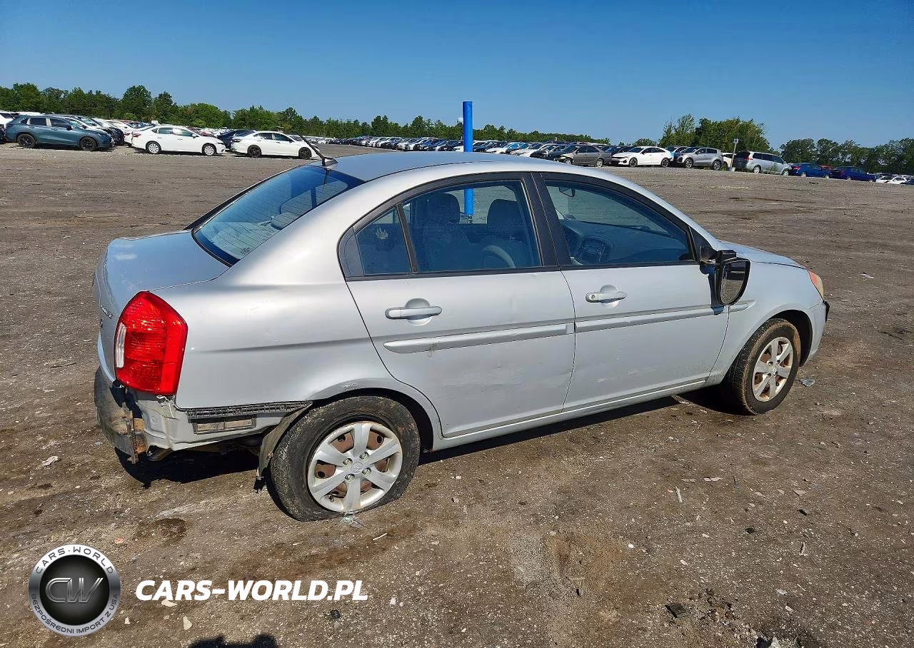 2009 Hyundai Accent Gls VIN:KMHCN46C99U373241 - 3