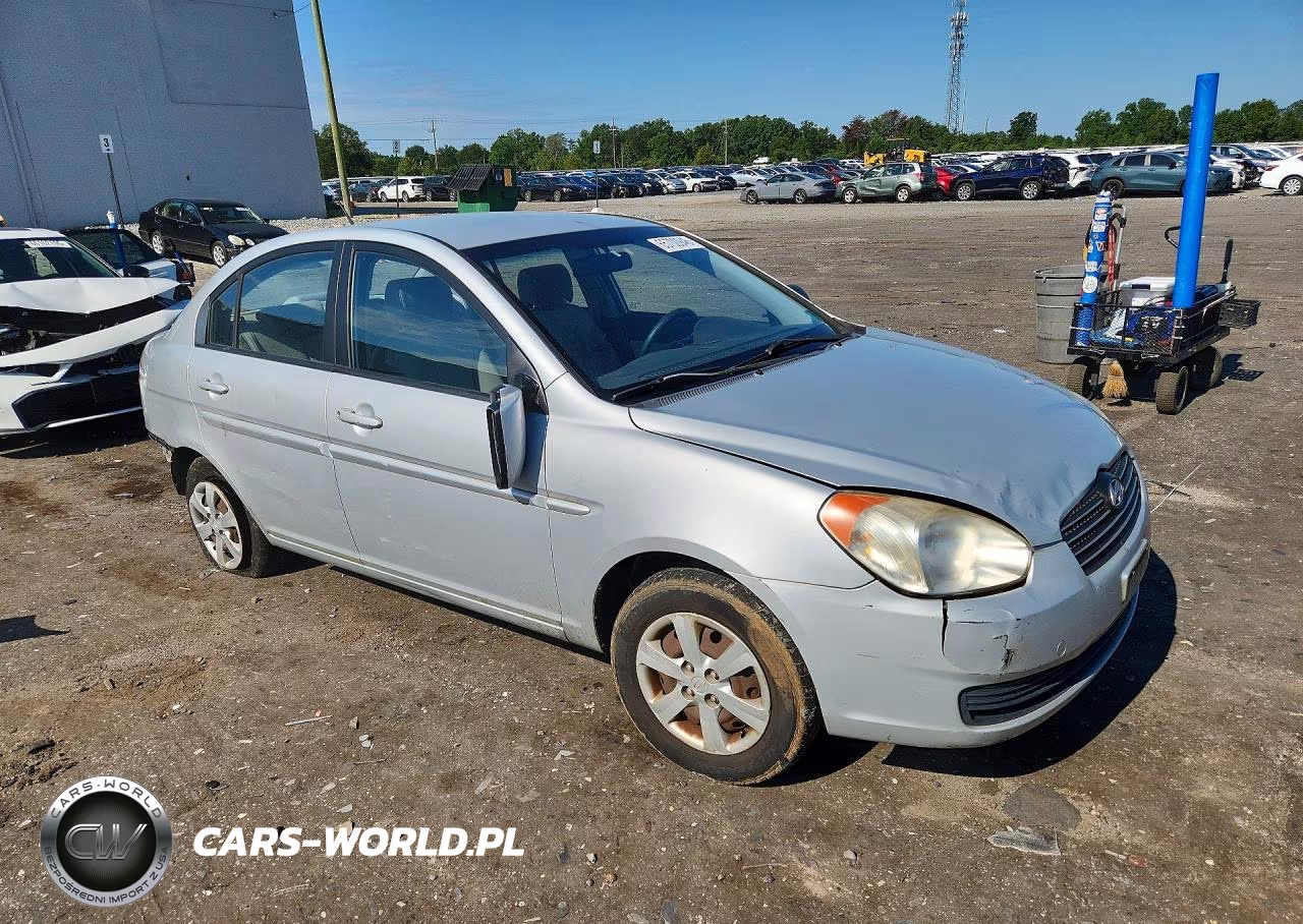 2009 Hyundai Accent Gls VIN:KMHCN46C99U373241 - 4