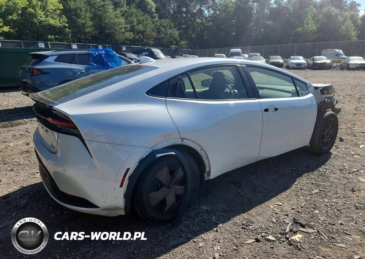 2023 Toyota Prius Le VIN:JTDACAAU2P3004272 - 3