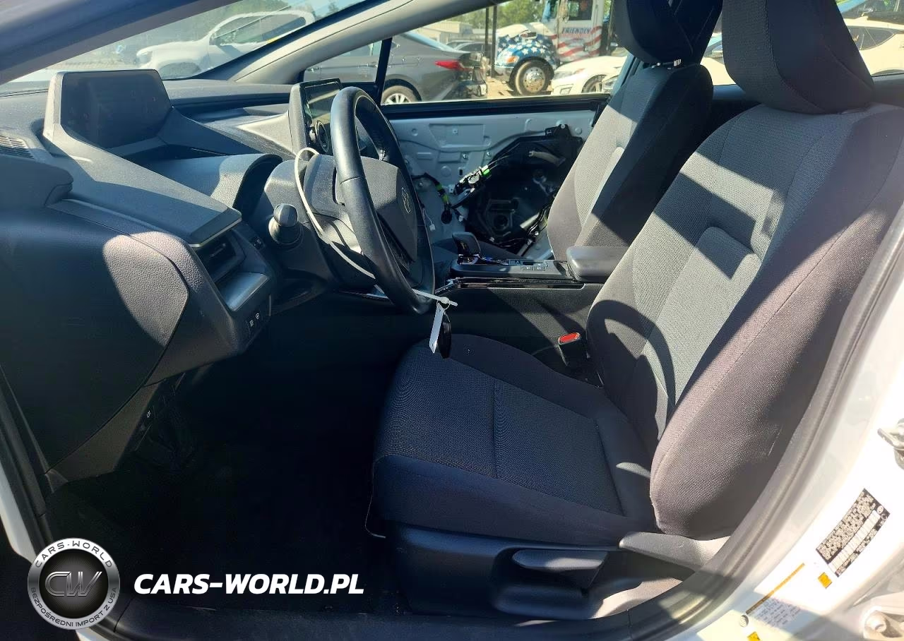 2023 Toyota Prius Le VIN:JTDACAAU2P3004272 - 7