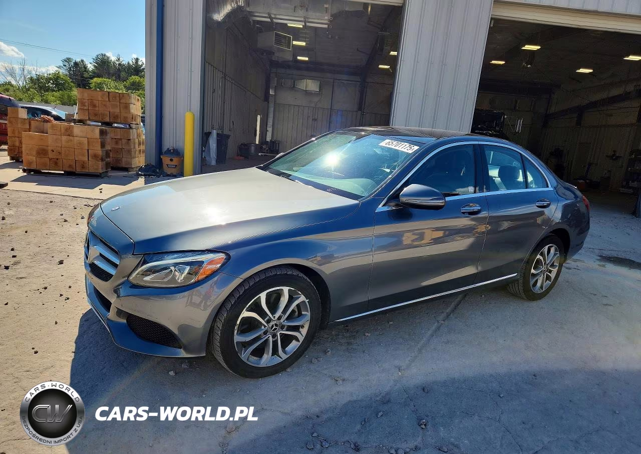 2017 Mercedes-Benz C 300 4Matic – zdjęcie 1 z 12