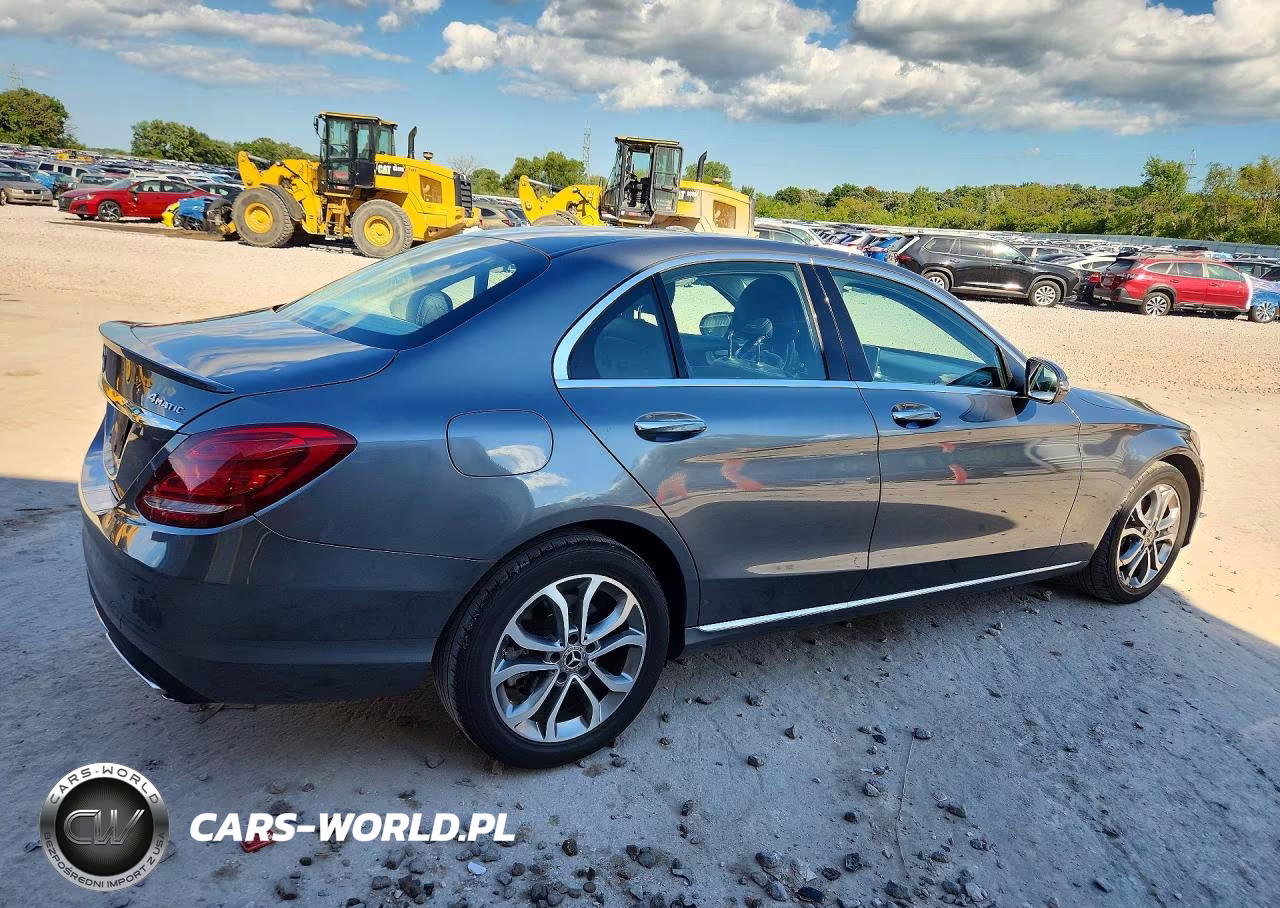 2017 Mercedes-Benz C 300 4Matic VIN:55SWF4KB9HU214916 - 3