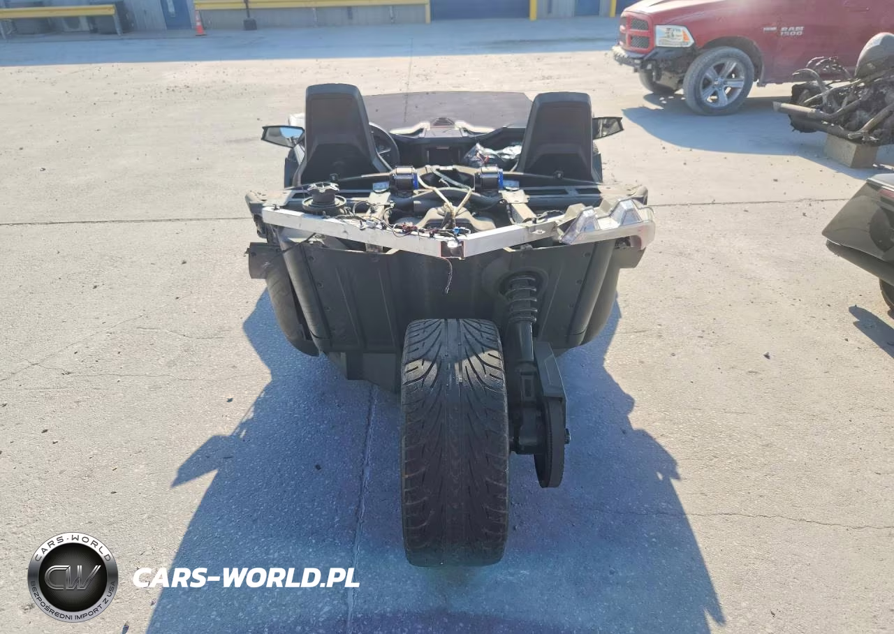 2022 Polaris Slingshot S VIN:57XAASHDXN8150685 - 4