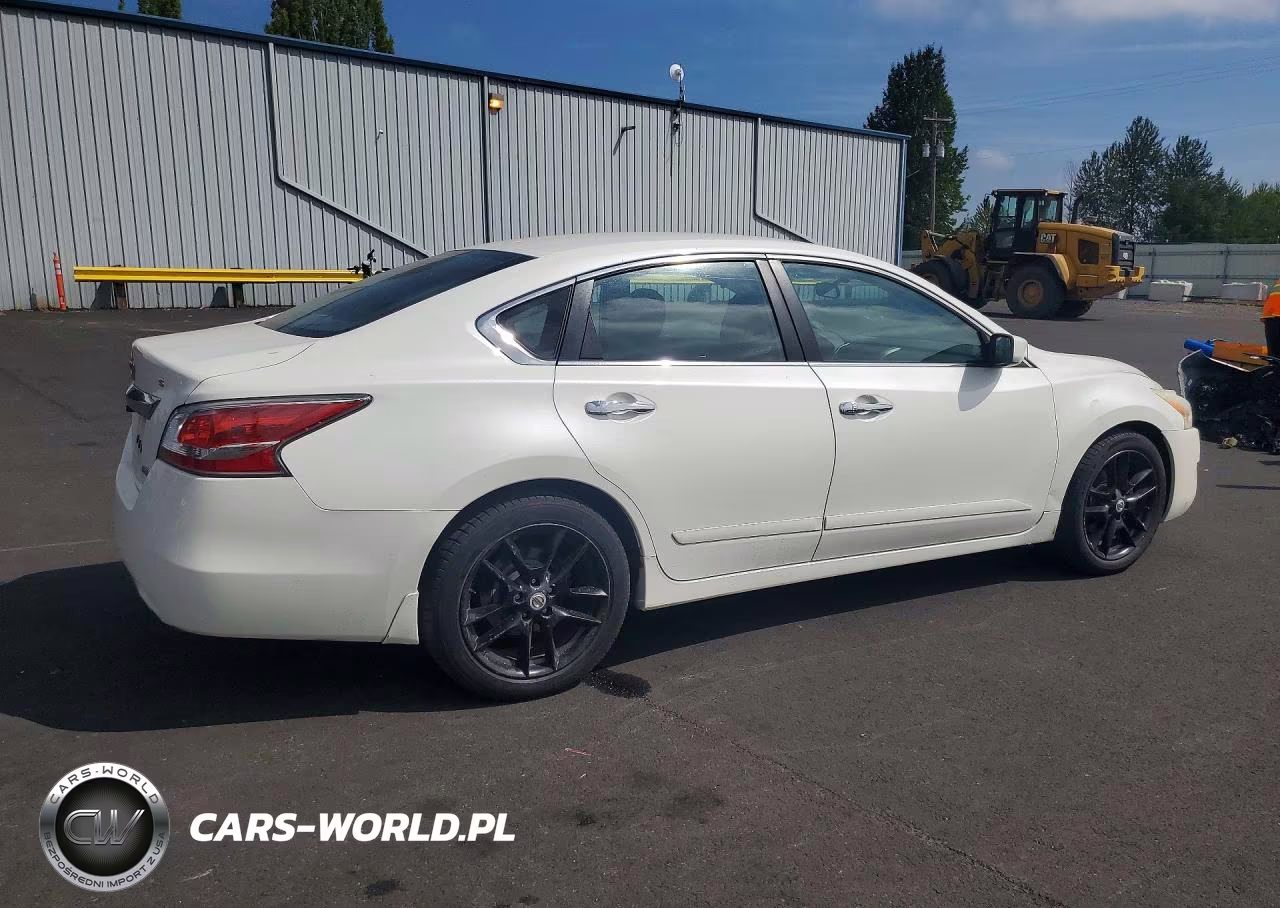 2014 Nissan Altima 2.5 S VIN:1N4AL3AP8EN347228 - 3