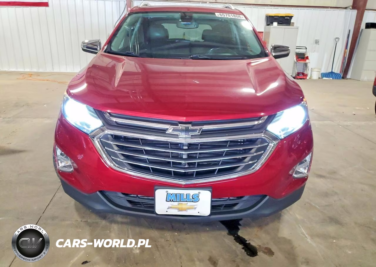 2018 Chevrolet Equinox Premier VIN:2GNAXVEV8J6263614 - 5