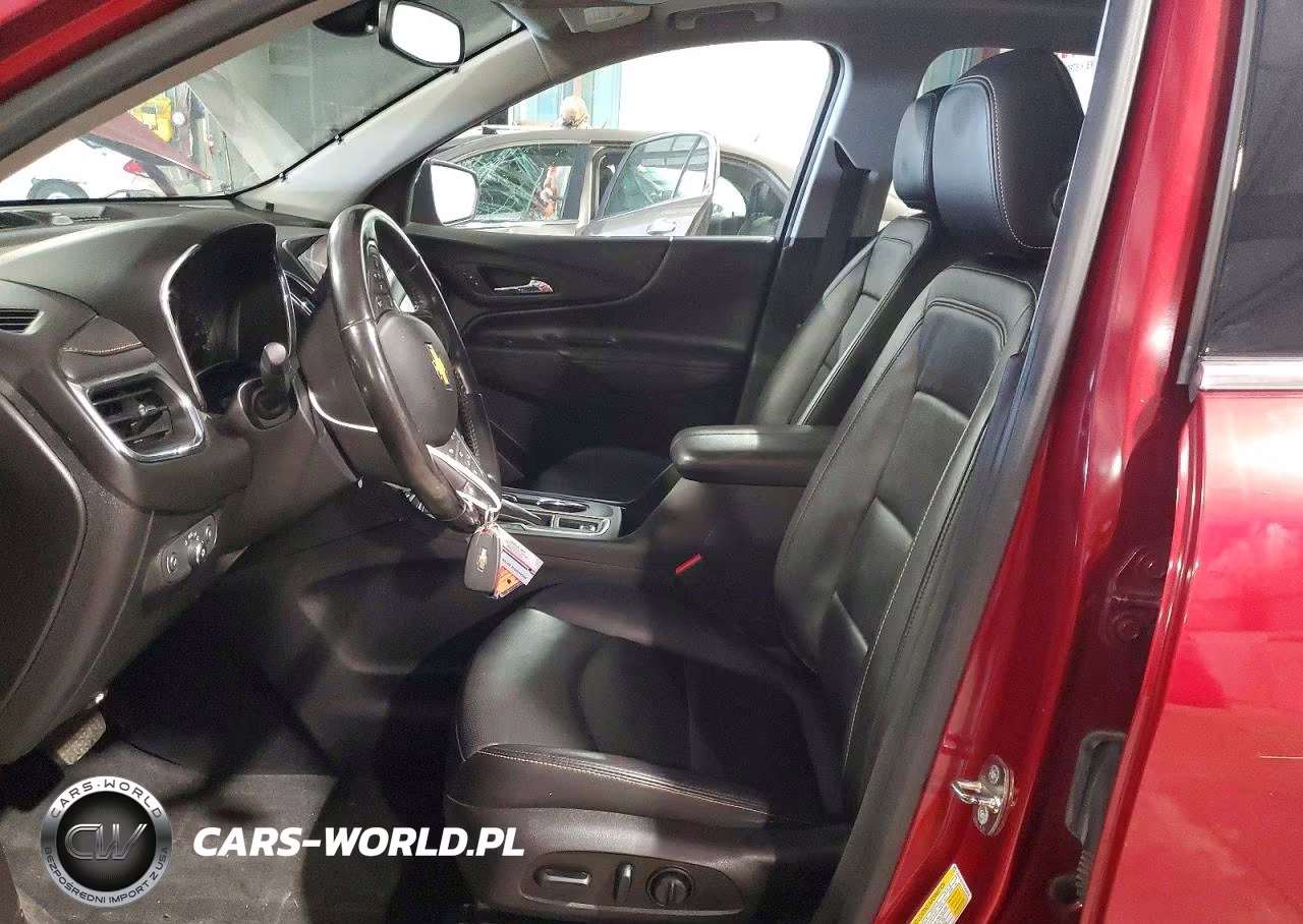 2018 Chevrolet Equinox Premier VIN:2GNAXVEV8J6263614 - 7