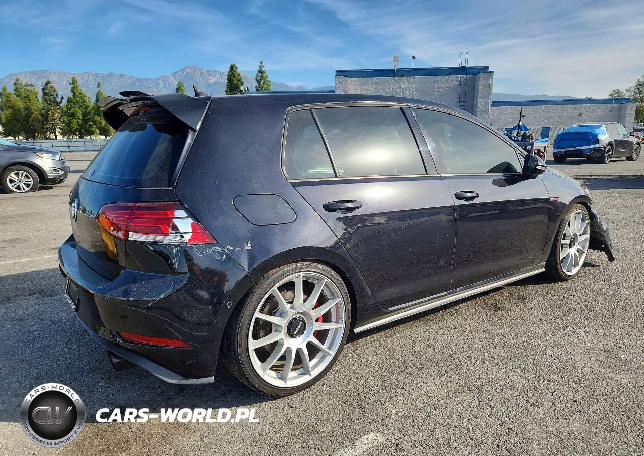 2018 Volkswagen Gti S-Se VIN:3VW447AU3JM253017 - 3