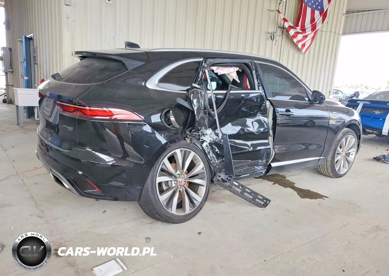 2021 Jaguar F-Pace R-Dynamic S VIN:SADCT2FU4MA666972 - 3