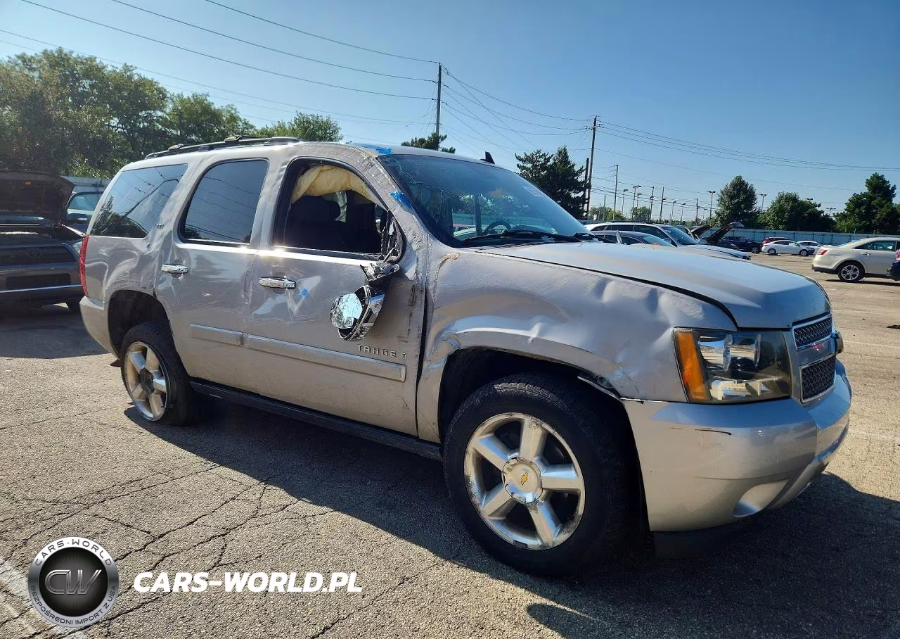 2007 Chevrolet Tahoe K1500 VIN:1GNFK13007J384105 - 4