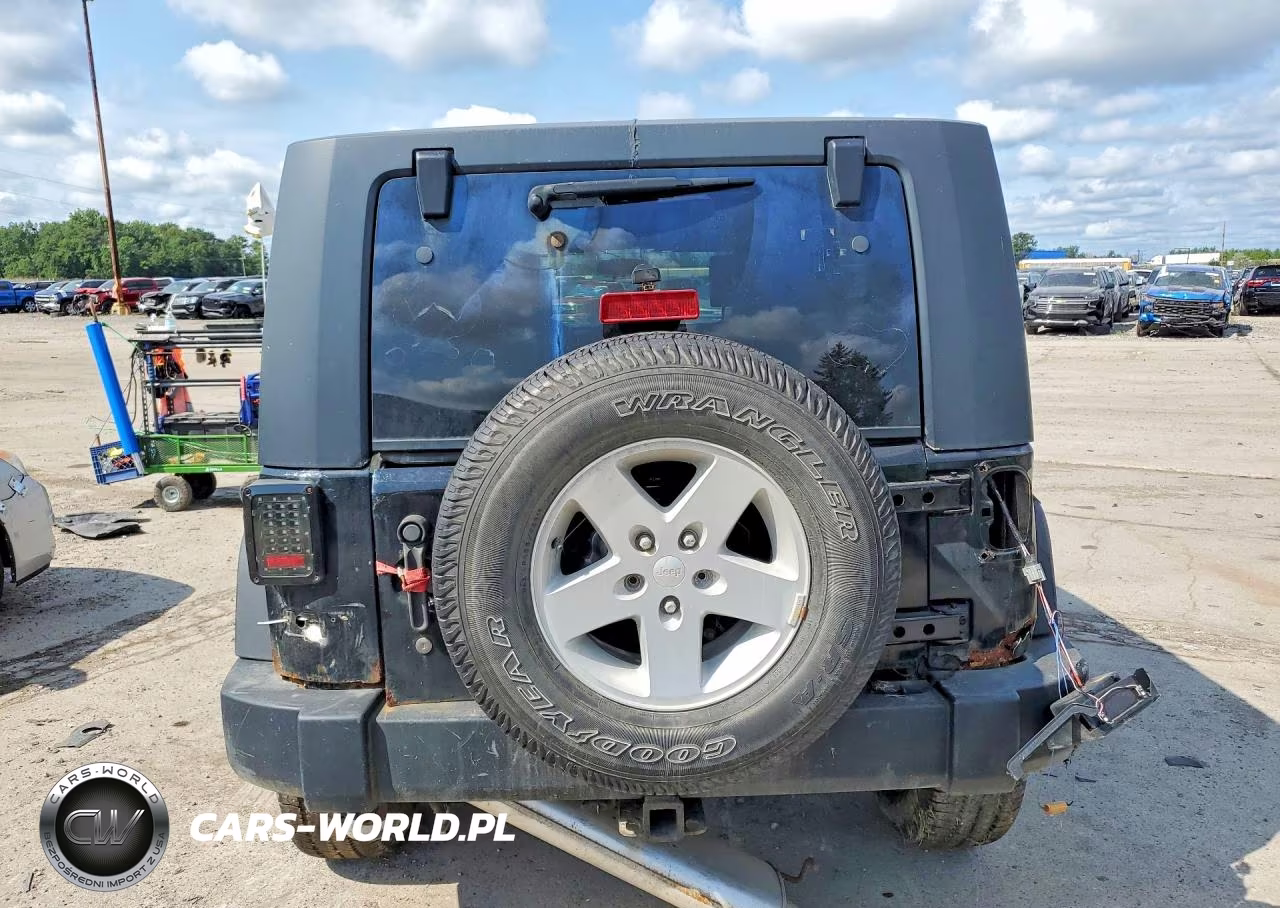 2010 Jeep Wrangler Unlimited Sport VIN:1J4BA3H11AL117178 - 6