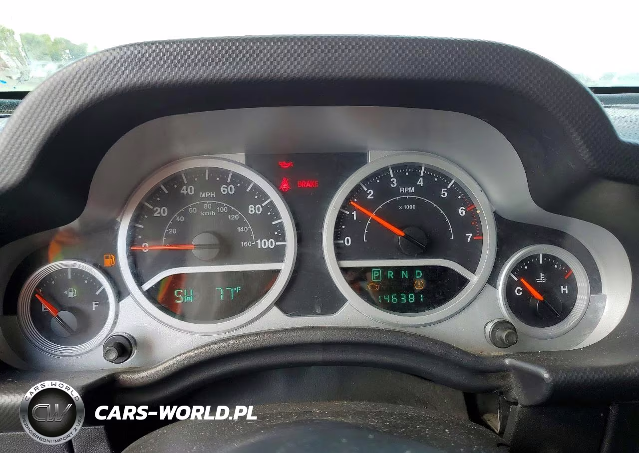 2010 Jeep Wrangler Unlimited Sport VIN:1J4BA3H11AL117178 - 9