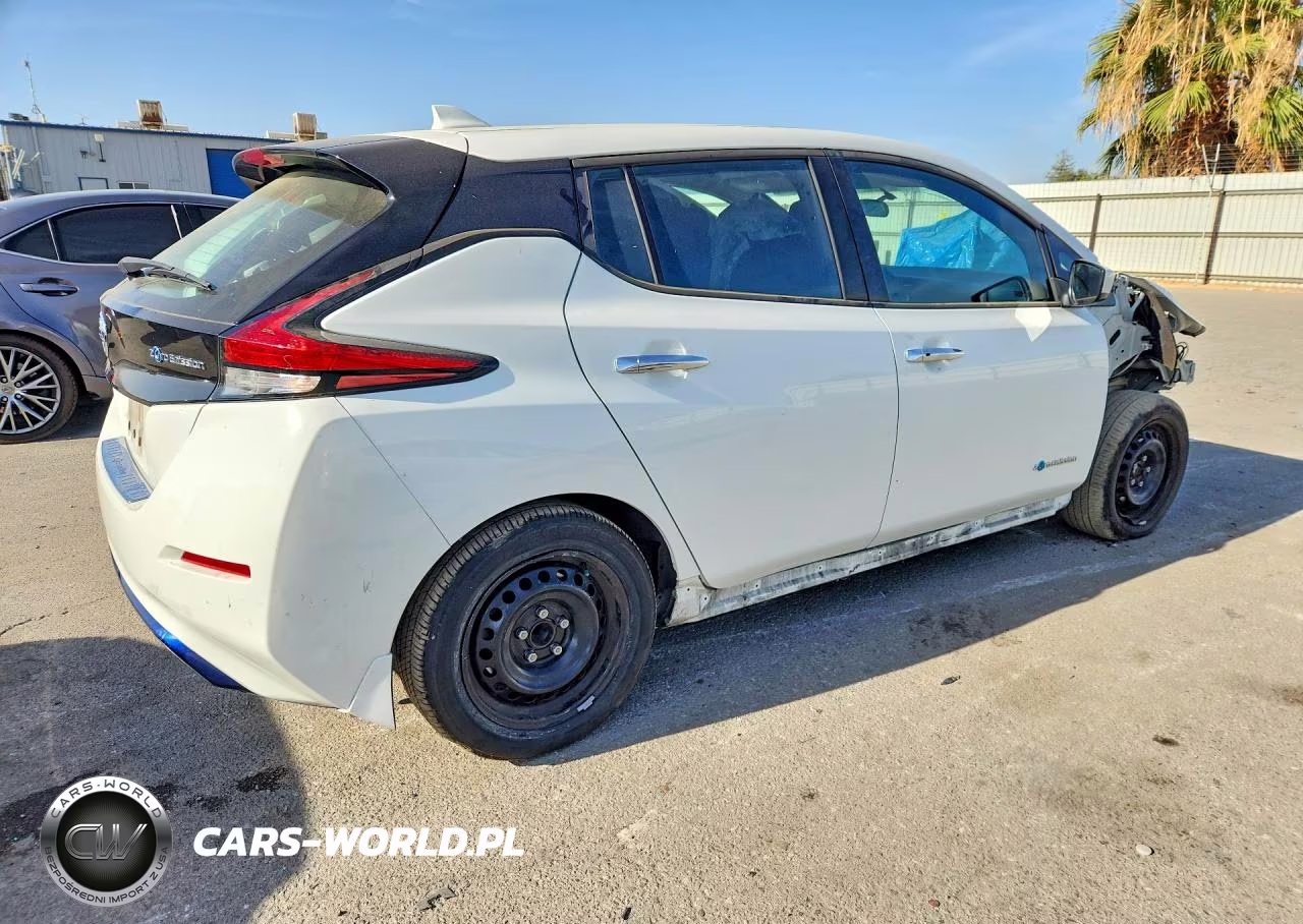 2019 Nissan Leaf S VIN:1N4AZ1CP4KC310538 - 3