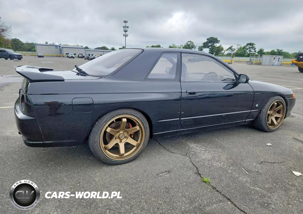 1993 Nissan Skyline VIN:HR32130295 - 3