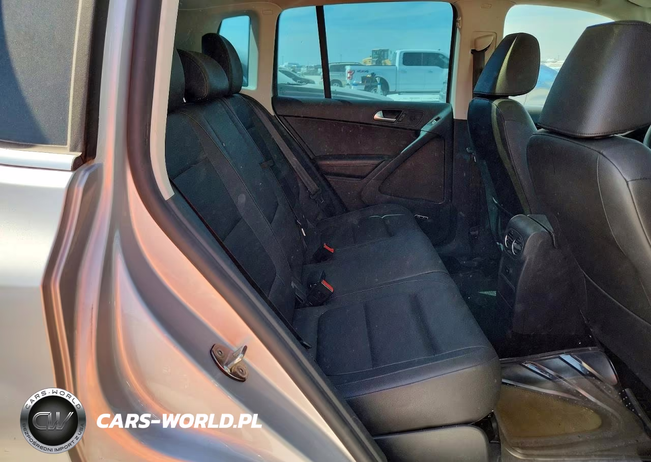 2014 Volkswagen Tiguan S VIN:WVGAV3AX1EW625445 - 11