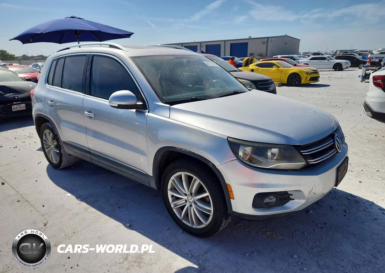 2014 Volkswagen Tiguan S VIN:WVGAV3AX1EW625445 - 4