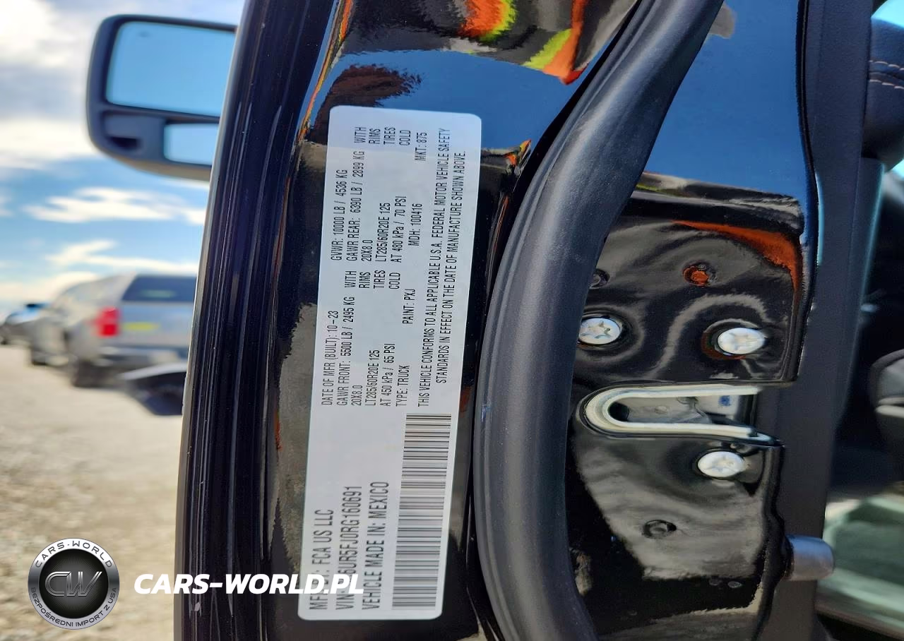 2024 Ram 2500 Laramie VIN:3C6UR5FJ0RG160691 - 12