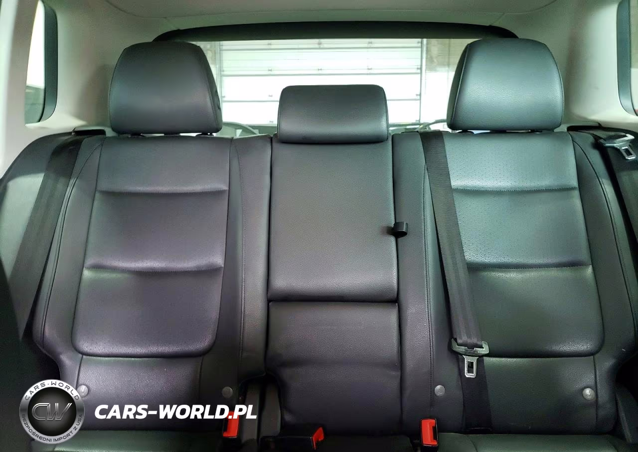 2015 Volkswagen Tiguan S VIN:WVGBV7AX2FW555550 - 10