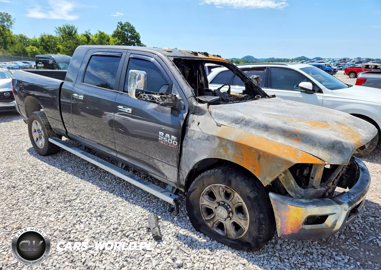 2018 Ram 2500 Slt VIN:3C6UR5ML4JG232839 - 4