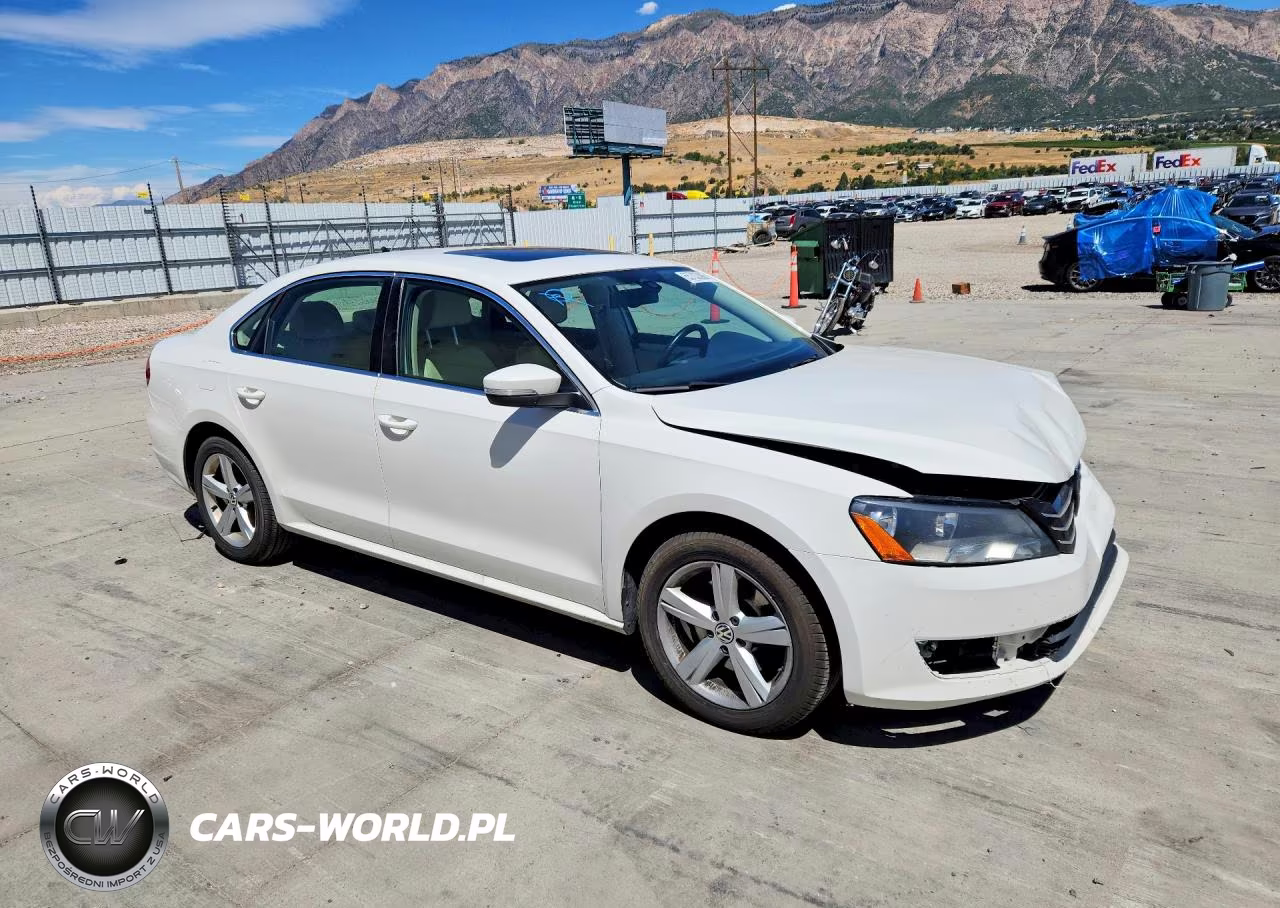 2013 Volkswagen Passat Se VIN:1VWBH7A31DC127005 - 4