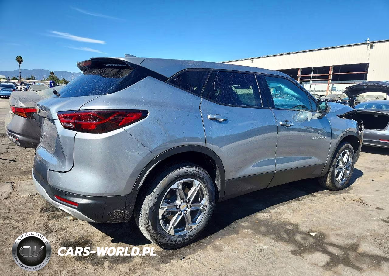 2026 Chevrolet Blazer 2Lt VIN:3GNKBCR46TS157871 - 3