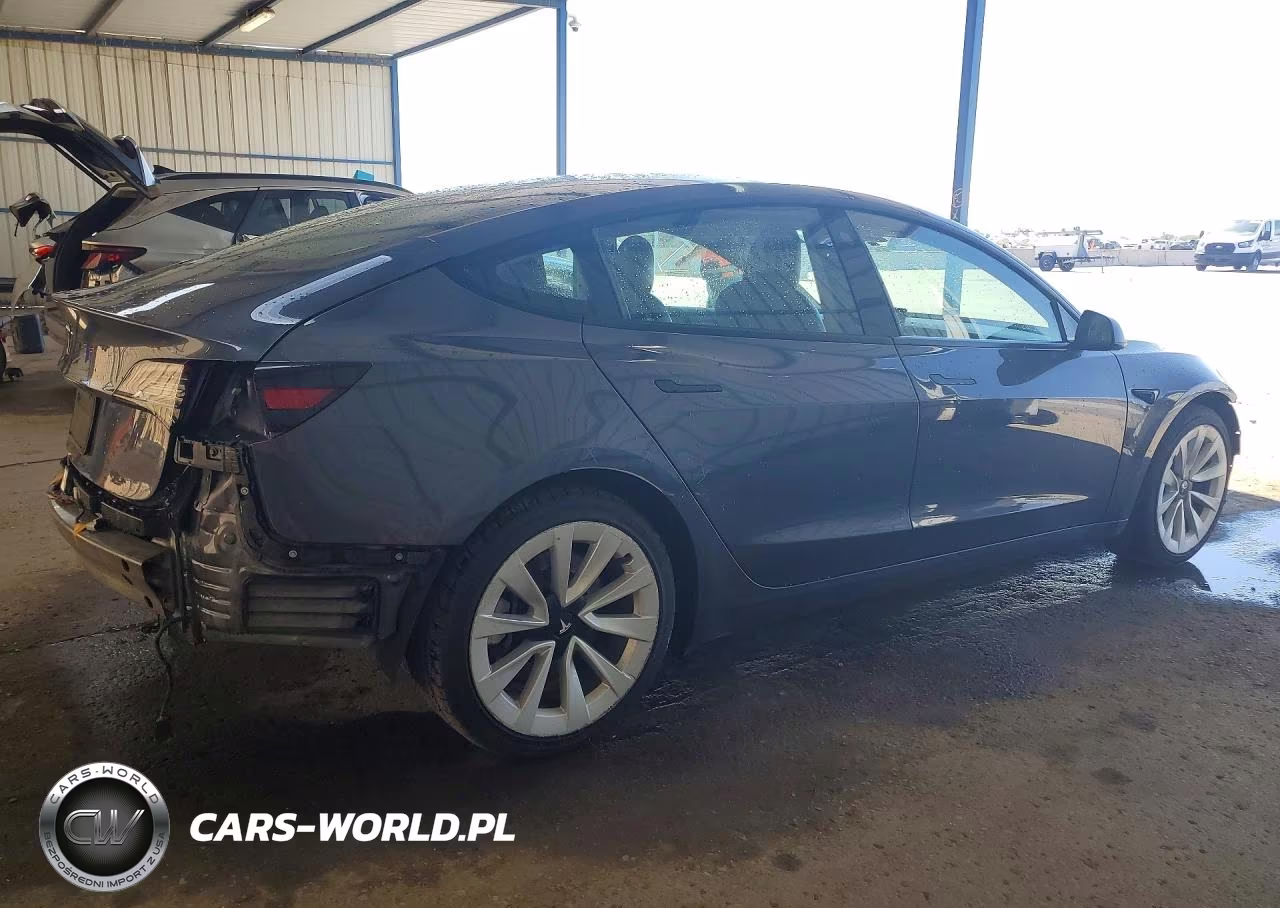 2022 Tesla Model 3 VIN:5YJ3E1EAXNF371228 - 3