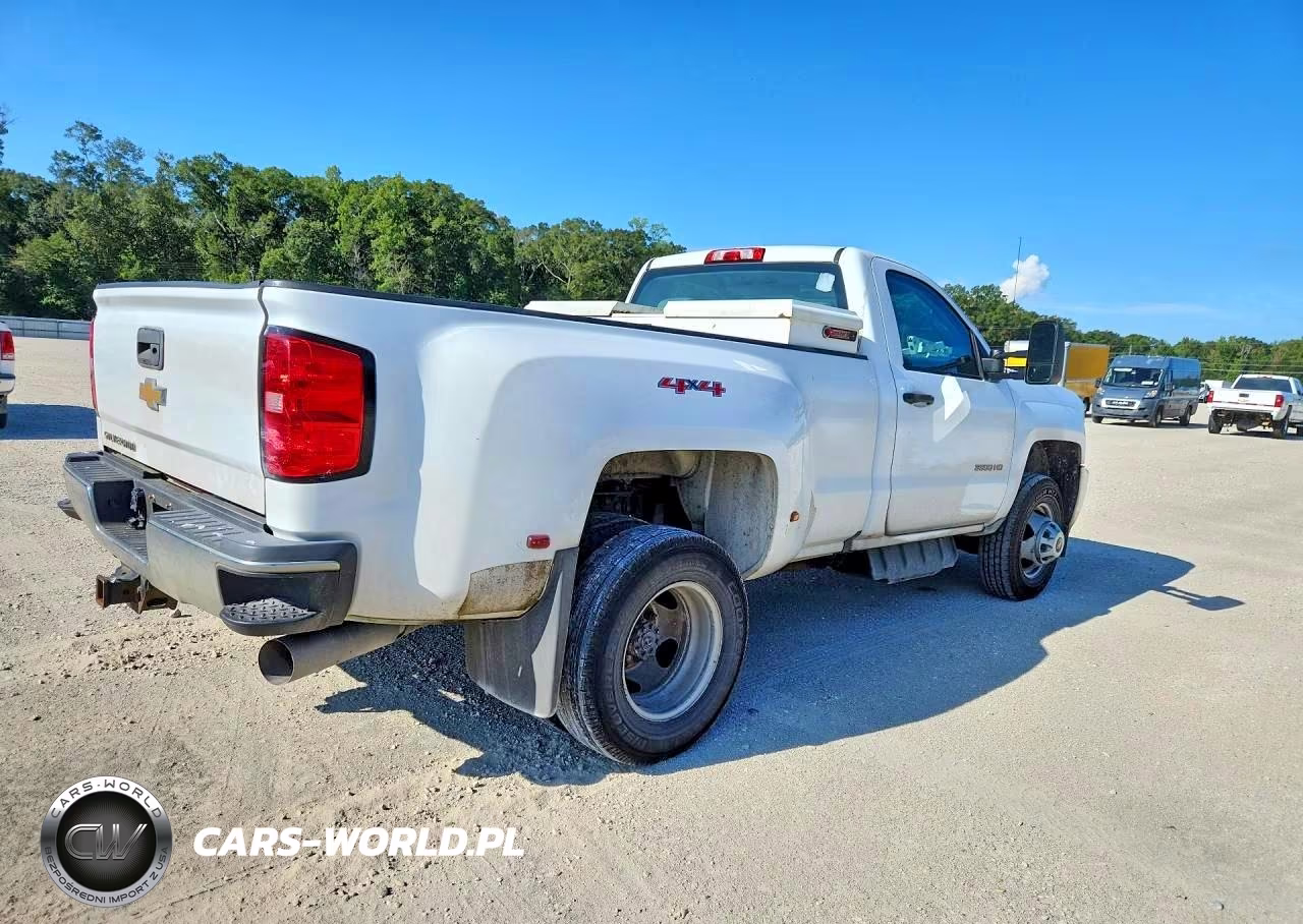 2017 Chevrolet Silverado K3500 VIN:1GC3KYCY8HZ292348 - 3